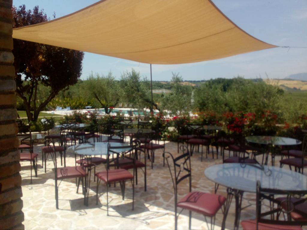 Agriturismo Piccolo Albero Loreto Aprutino Luaran gambar