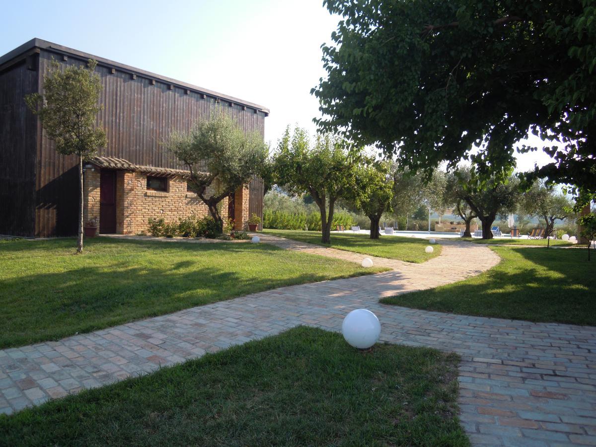 Agriturismo Piccolo Albero Loreto Aprutino Luaran gambar